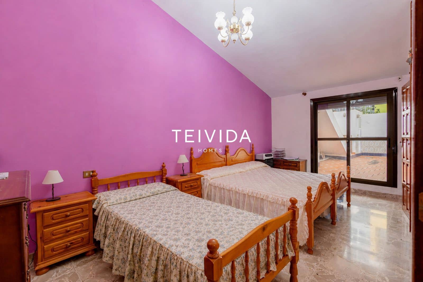 5 bedroom Villa for sale in Santa Cruz de Tenerife with pool garage - € 890,000 (Ref: 9867657)