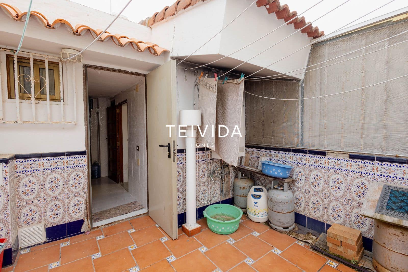 5 bedroom Villa for sale in Santa Cruz de Tenerife with pool garage - € 890,000 (Ref: 9867657)