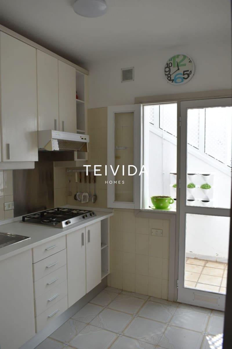 2 bedroom Townhouse for rent in Puerto Santiago with pool garage - € 2,850 (Ref: 9867658)