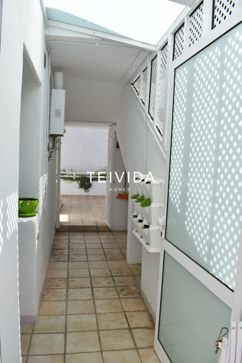 2 bedroom Townhouse for rent in Puerto Santiago with pool garage - € 2,850 (Ref: 9867658)