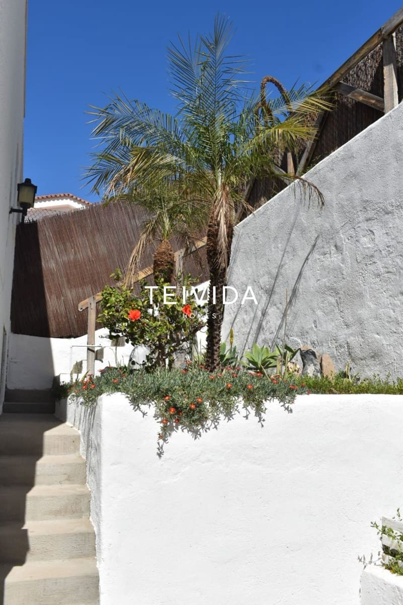2 bedroom Townhouse for rent in Puerto Santiago with pool garage - € 2,850 (Ref: 9867658)