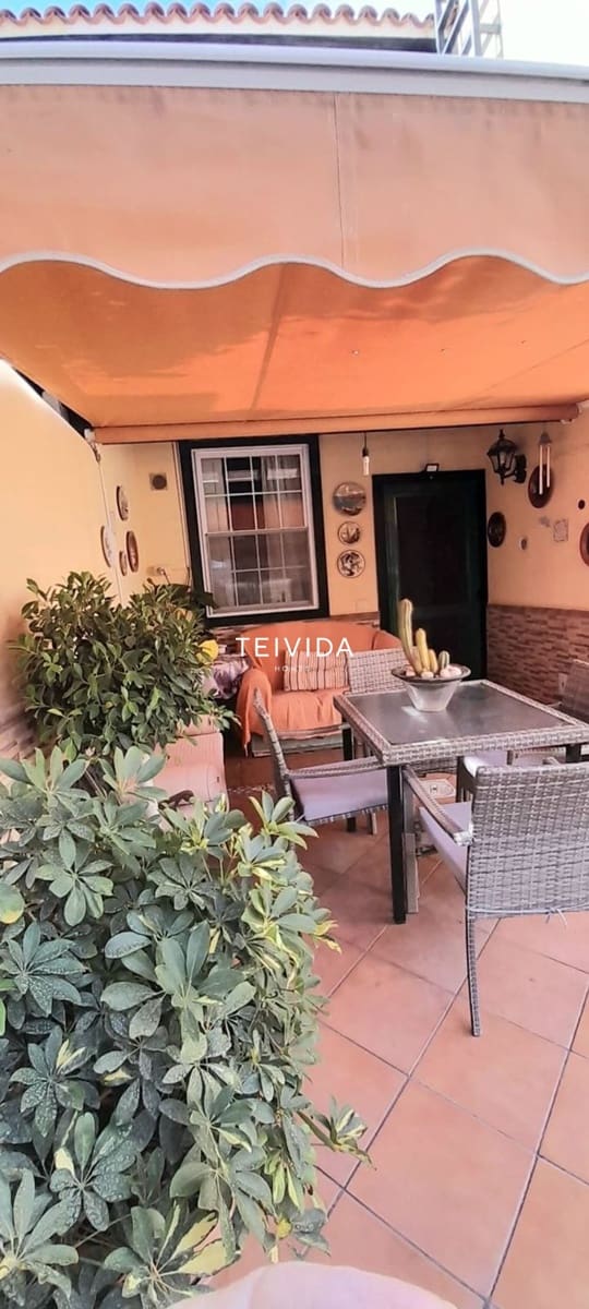 3 bedroom Villa for sale in Las Rosas (Las Galletas) with garage - € 399,900 (Ref: 9867792)