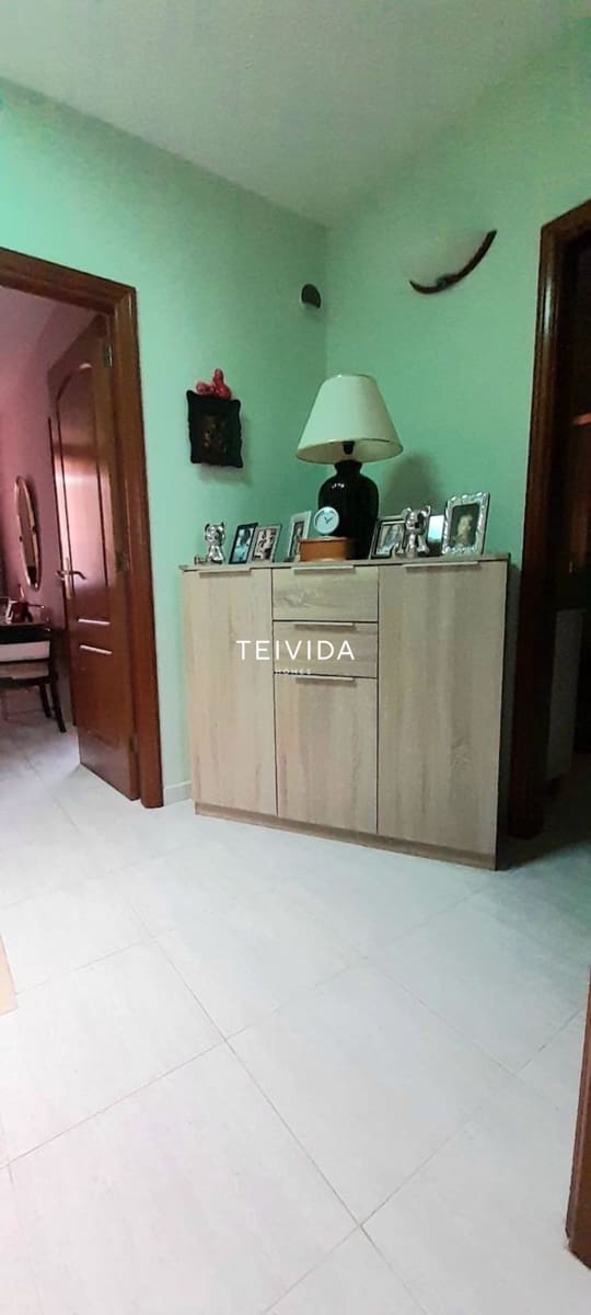 3 bedroom Villa for sale in Las Rosas (Las Galletas) with garage - € 399,900 (Ref: 9867792)