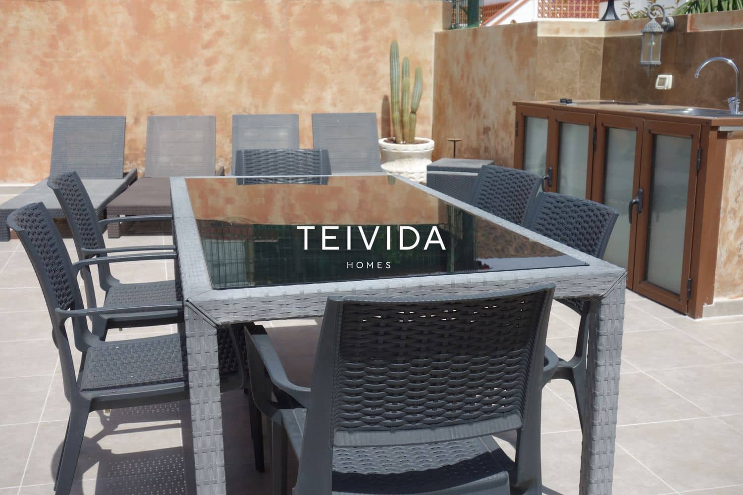 2 soverom Villa til salgs i Palm-Mar med garasje - € 600 000 (Ref: 9867794)