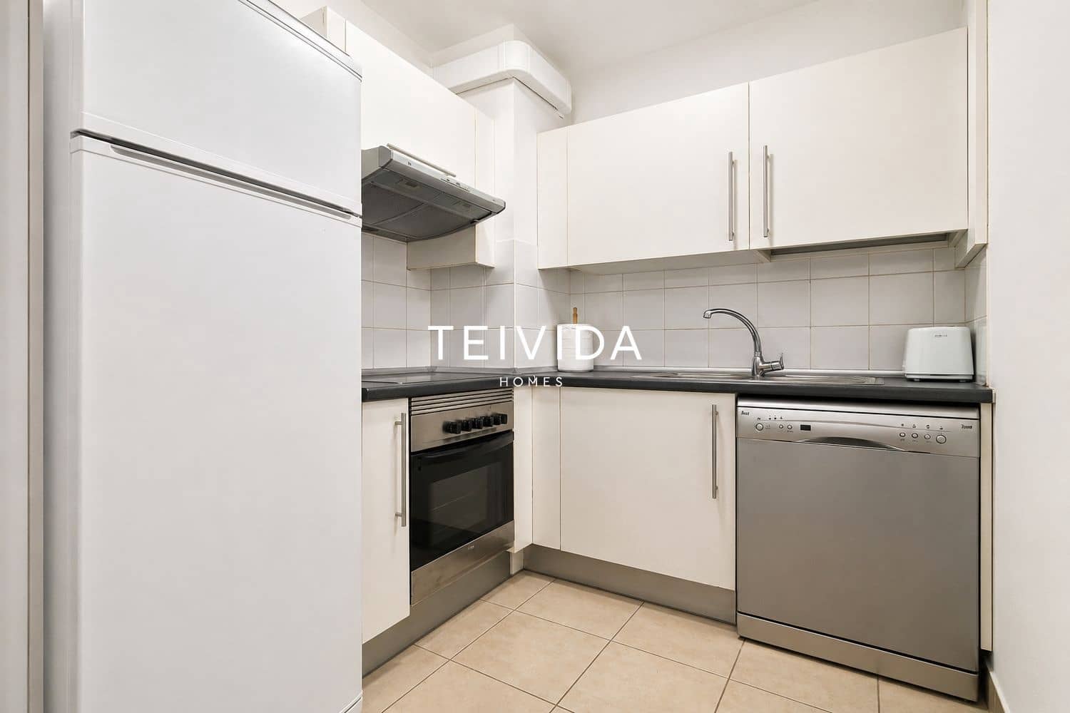 2 makuuhuone Asunto myytävänä paikassa Llano del Camello mukana uima-altaan 
autotalli - 289 000 € (Ref: 9872241)