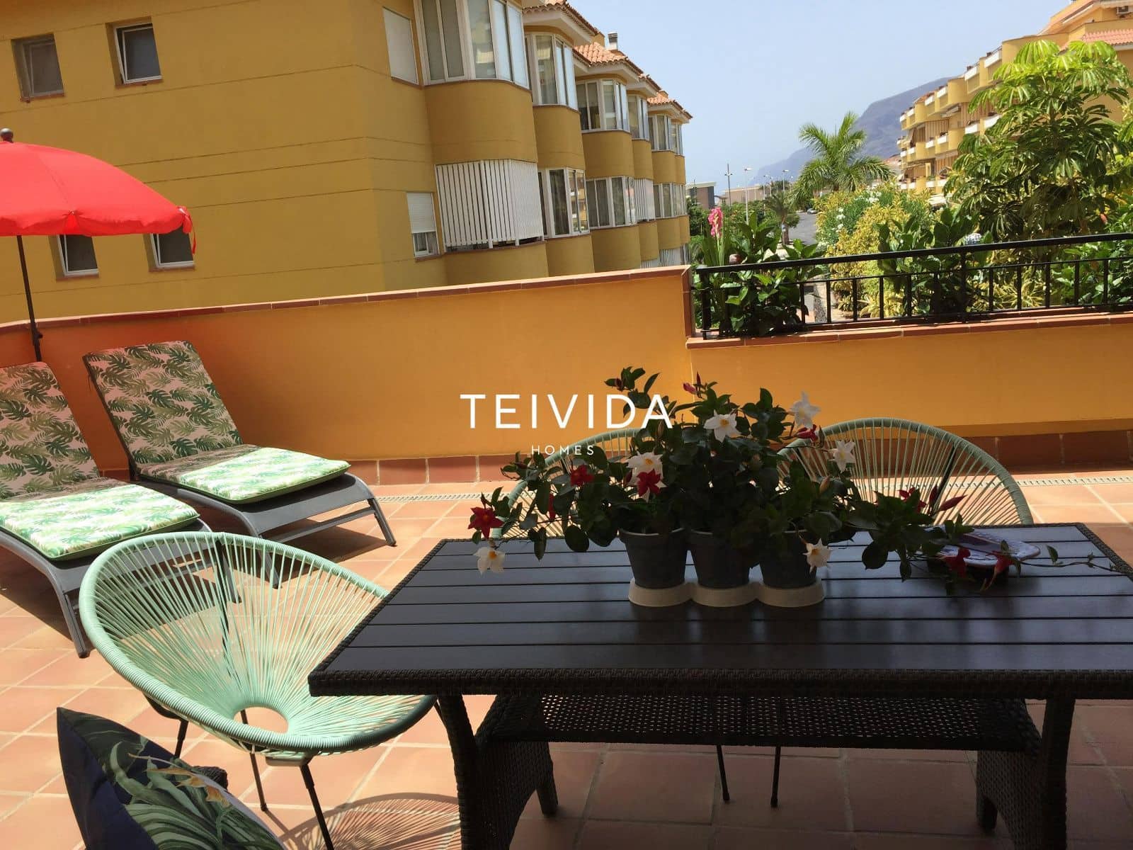 Appartement de 3 chambres à louer à Puerto Santiago avec piscine garage - 2 200 € (Ref: 9872242)