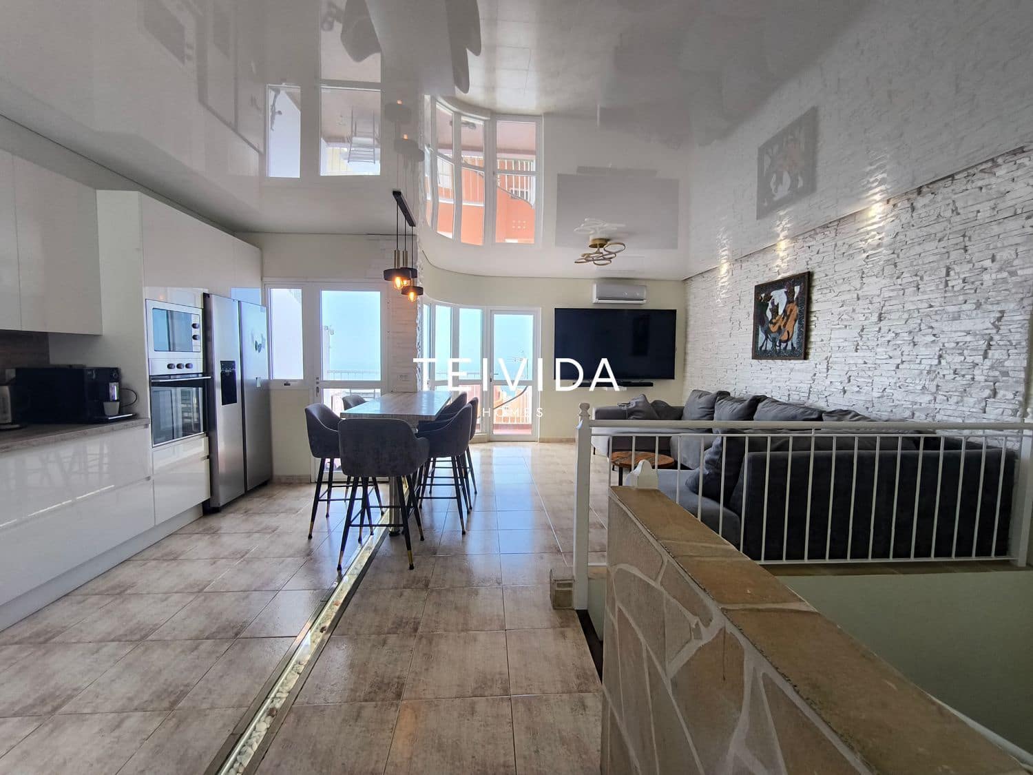 6 bedroom Villa for sale in Los Menores with garage - € 588,000 (Ref: 9883831)