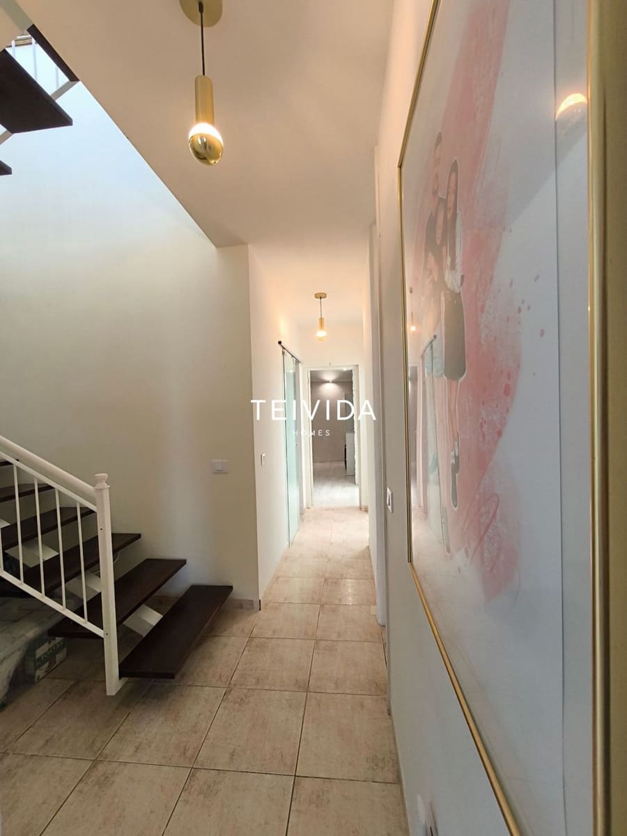 6 bedroom Villa for sale in Los Menores with garage - € 588,000 (Ref: 9883831)