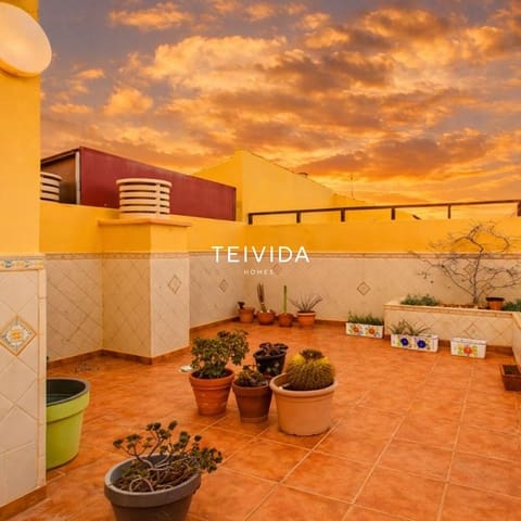 2 chambre Penthouse à vendre à Arona avec piscine garage - 329 900 € (Ref: 9883833)