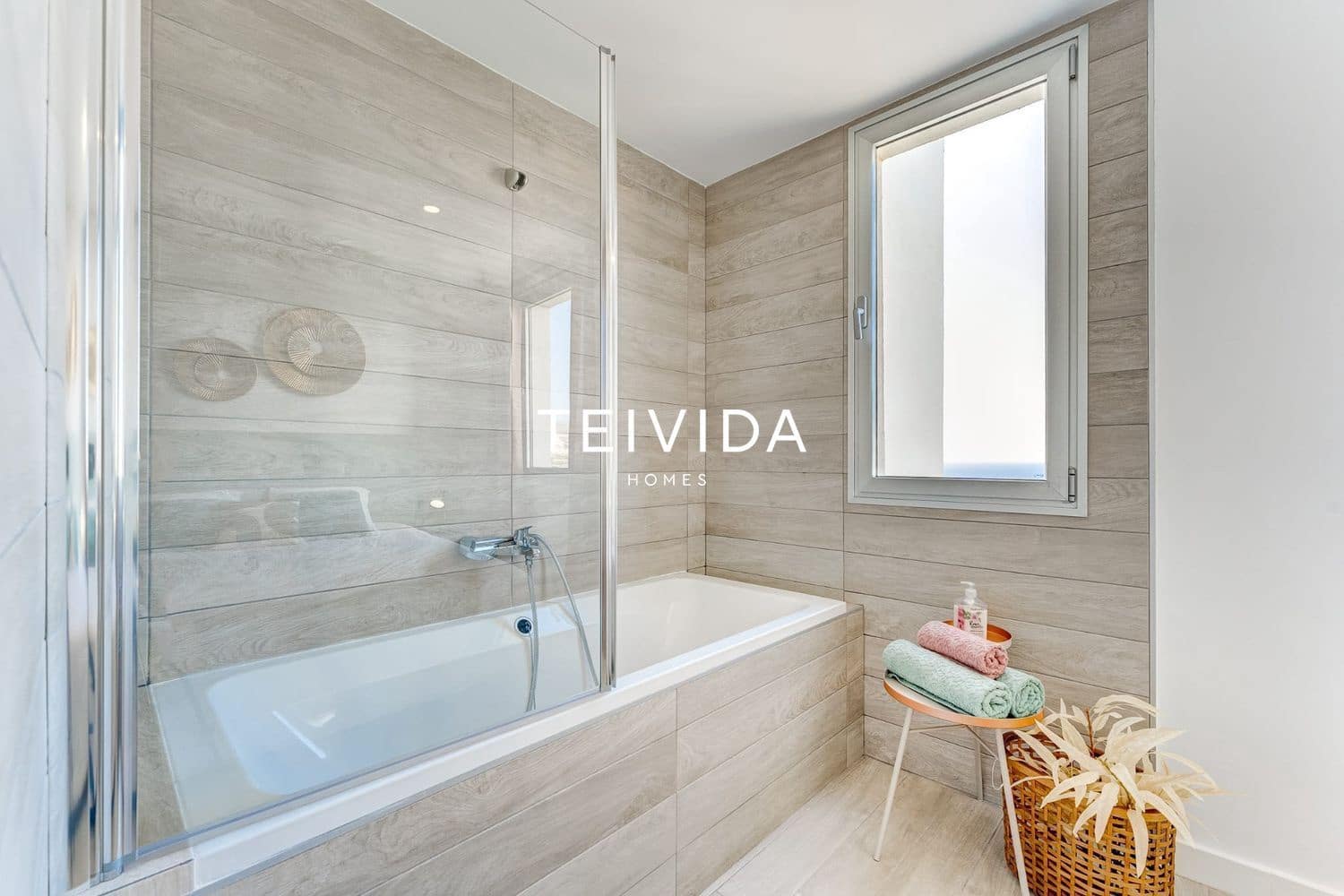 3 sovrum Lägenhet till salu i Adeje med pool garage - 660 000 € (Ref: 9883834)