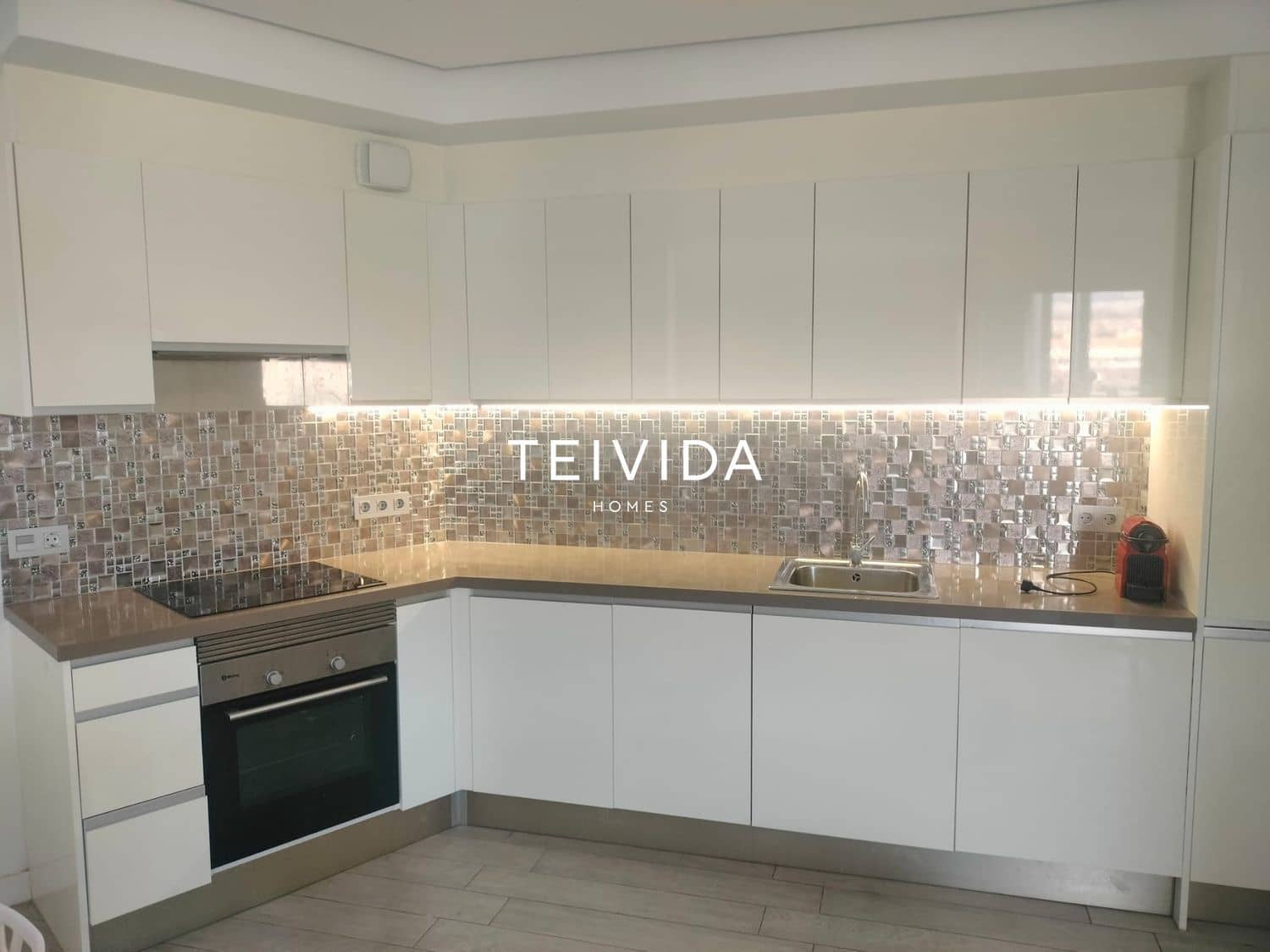 3 sovrum Lägenhet till salu i Adeje med pool garage - 660 000 € (Ref: 9883834)