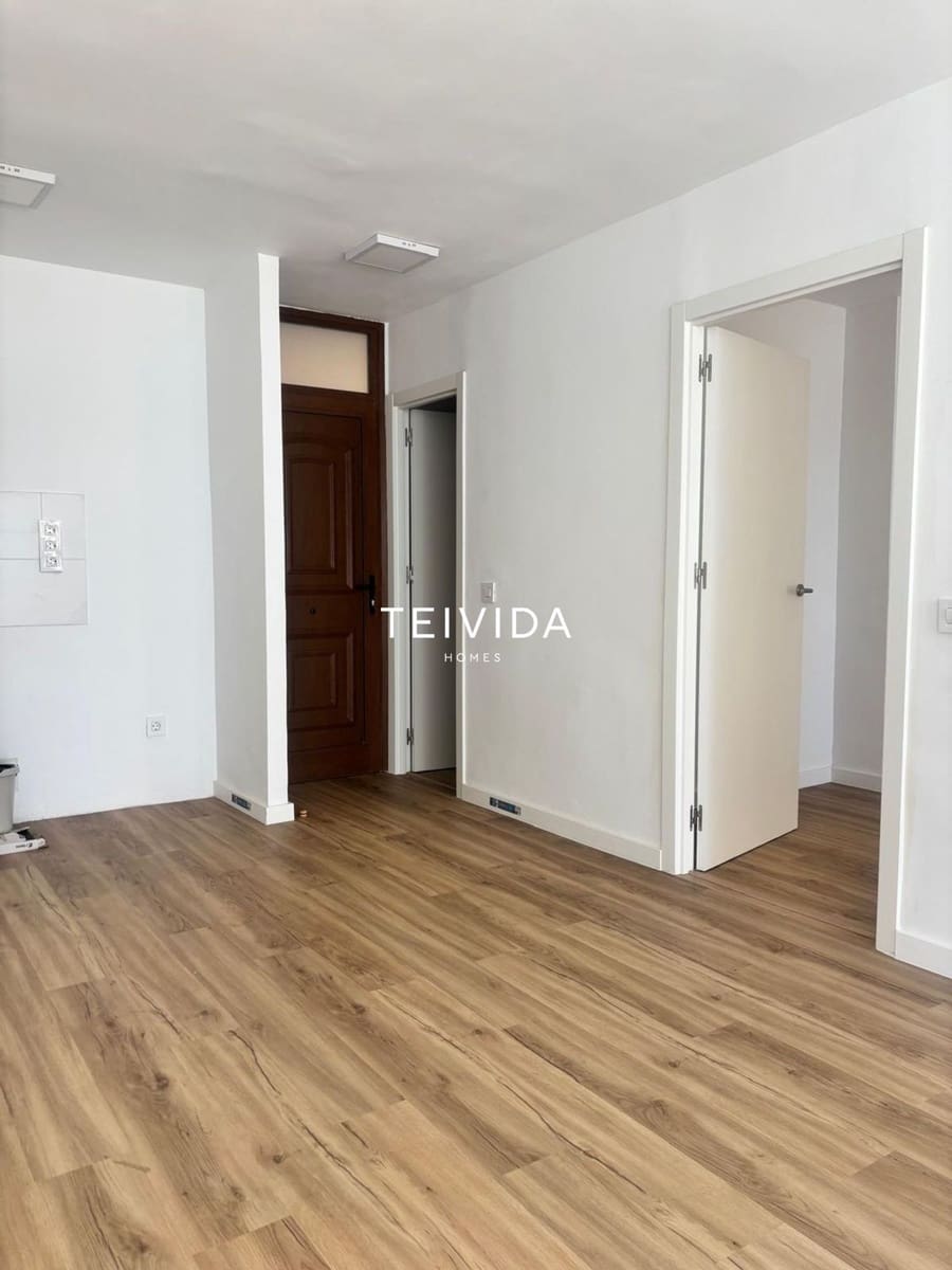 1 chambre Appartement à vendre à Playa de las Americas avec piscine - 280 000 € (Ref: 9883835)