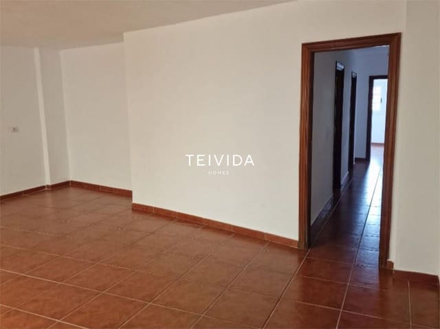 3 quarto Apartamento para venda em San Cristóbal de La Laguna com garagem - 255 000 € (Ref: 9883836)