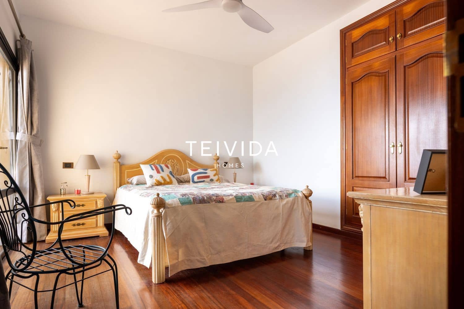 3 bedroom Villa for sale in Tacoronte with garage - € 825,000 (Ref: 9883838)