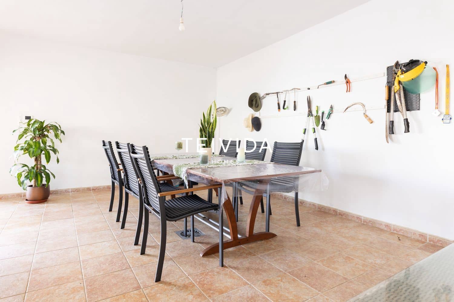 3 bedroom Villa for sale in Tacoronte with garage - € 825,000 (Ref: 9883838)
