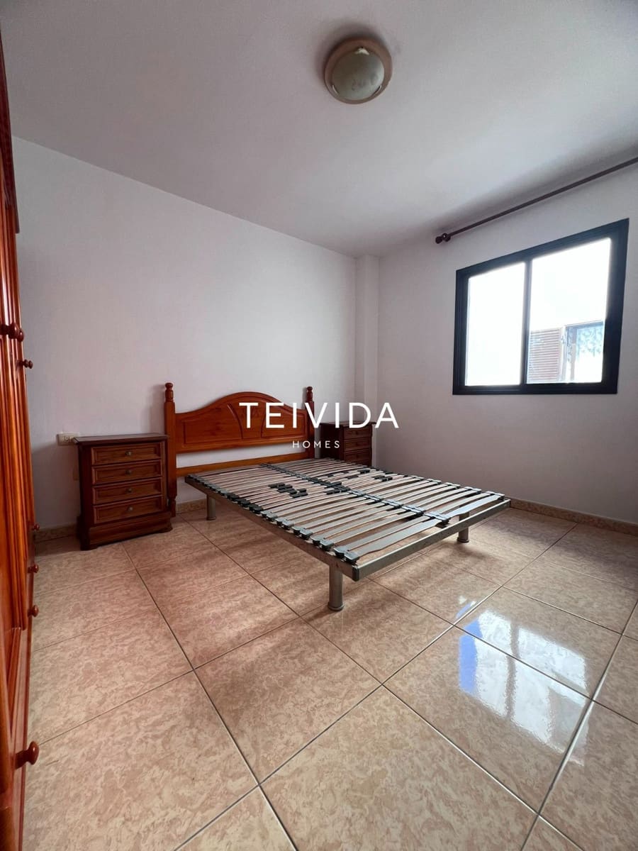 2 slaapkamer Flat te koop in Las Galletas met garage - € 210.000 (Ref: 9883839)