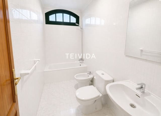 1 sovrum Lägenhet till salu i Los Abrigos, Granadilla de Abona med garage - 235 000 € (Ref: 9883840)