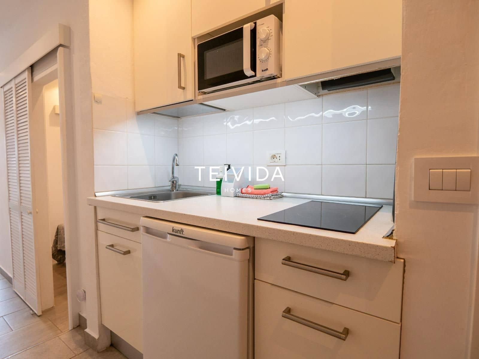 1 slaapkamer Flat te koop in San Eugenio - € 240.000 (Ref: 9883979)