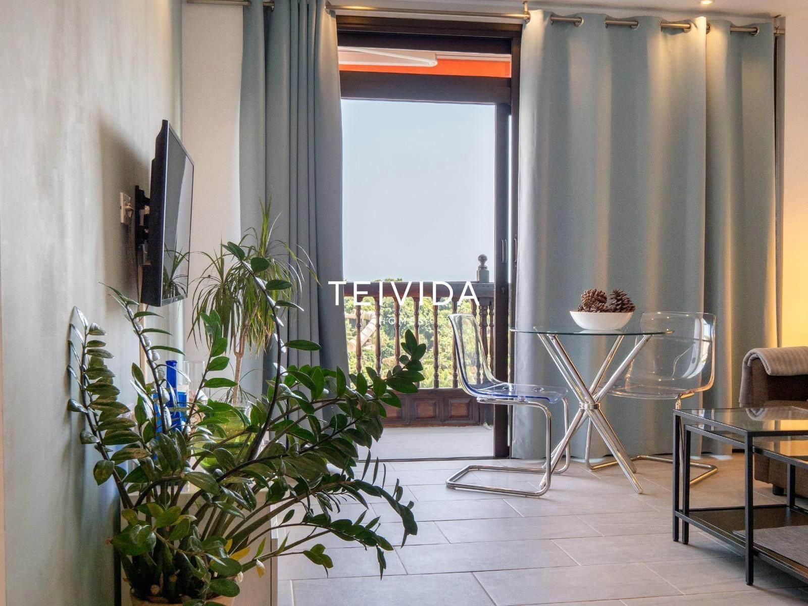 1 slaapkamer Flat te koop in San Eugenio - € 240.000 (Ref: 9883979)