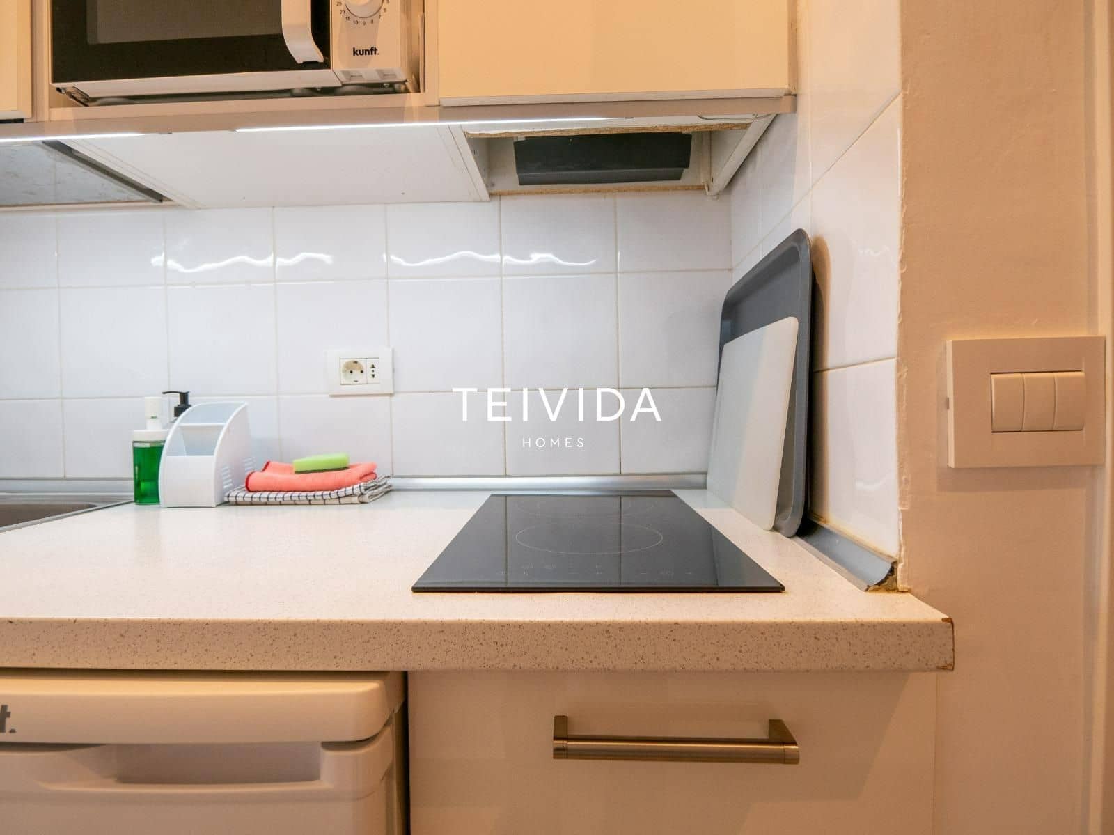1 slaapkamer Flat te koop in San Eugenio - € 240.000 (Ref: 9883979)