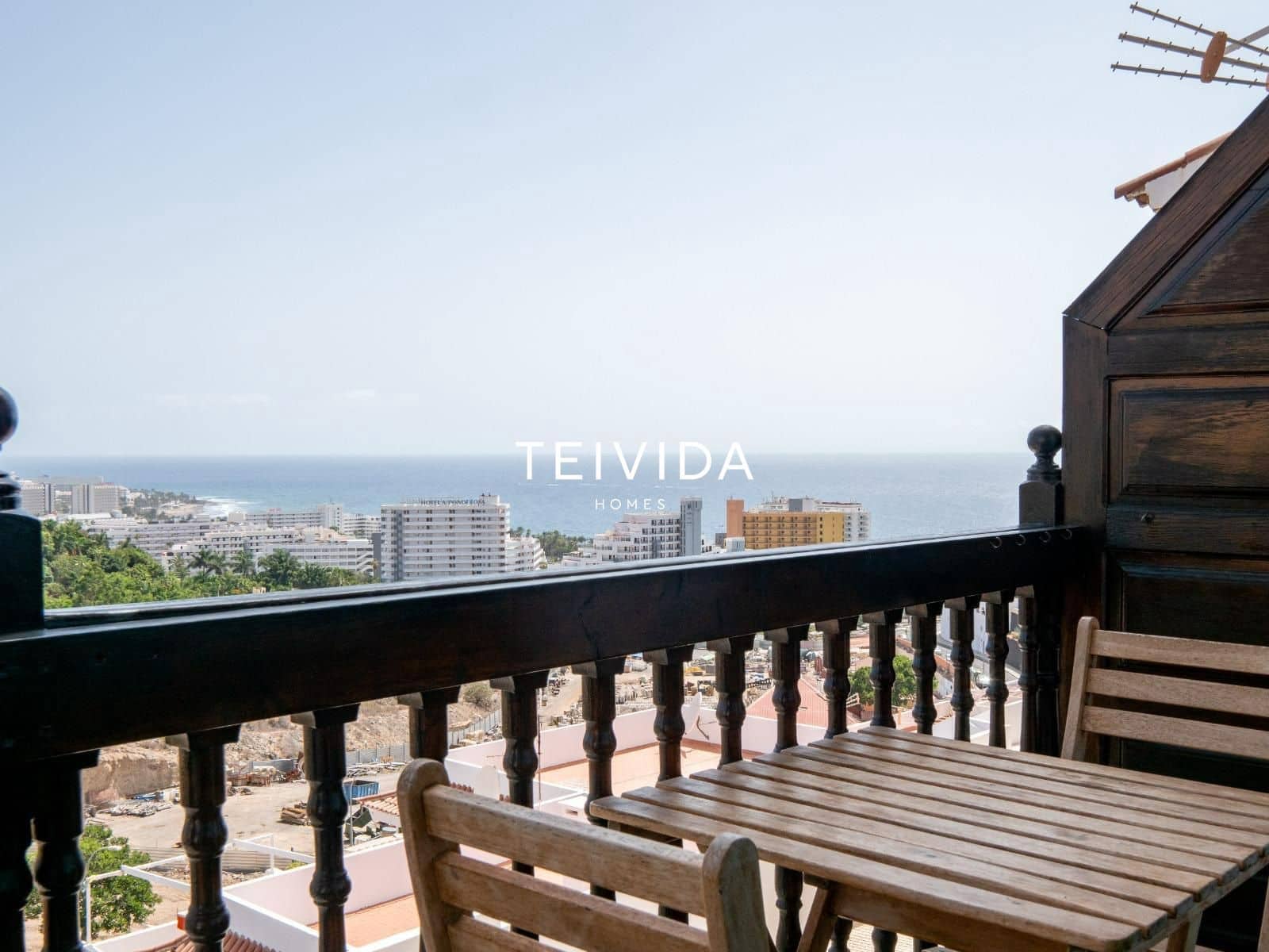 1 slaapkamer Flat te koop in San Eugenio - € 240.000 (Ref: 9883979)