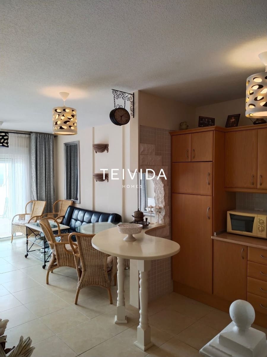 1 bedroom Flat for sale in Chayofa with pool garage - € 299,000 (Ref: 9898369)