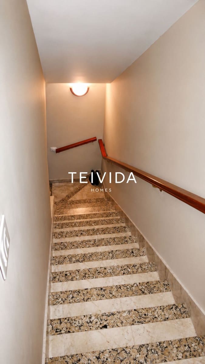 3 sypialnia Dom na sprzedaż w Puerto de la Cruz z garażem - 450 000 € (Ref: 9898370)