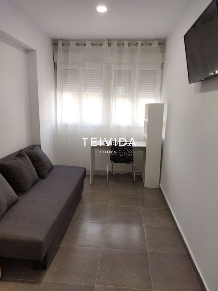 5 makuuhuone Asunto myytävänä paikassa Santa Cruz de Tenerife - 209 000 € (Ref: 9898372)