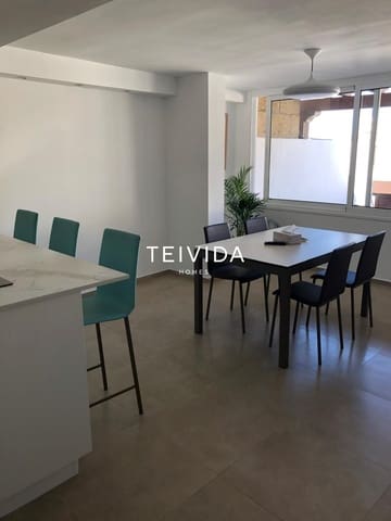 4 sovrum Hus till salu i San Eugenio, Adeje med pool garage - 995 000 € (Ref: 9898373)