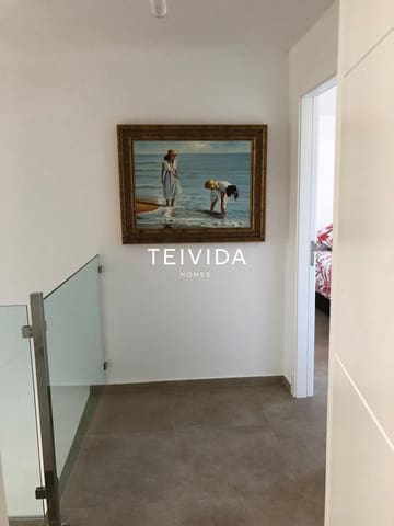 4 sovrum Hus till salu i San Eugenio, Adeje med pool garage - 995 000 € (Ref: 9898373)