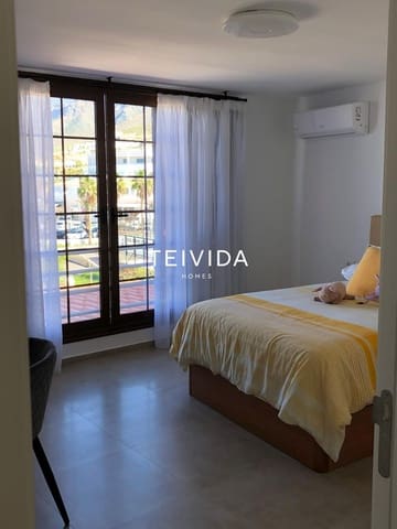 4 sovrum Hus till salu i San Eugenio, Adeje med pool garage - 995 000 € (Ref: 9898373)