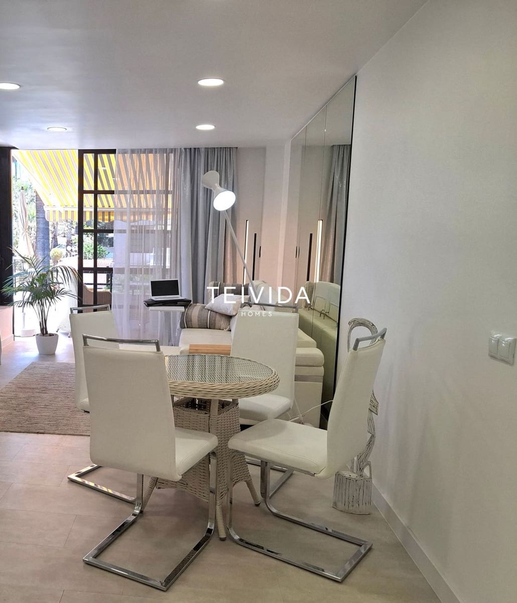 2 sovrum Lägenhet till salu i Playa de las Americas med pool - 498 000 € (Ref: 9898377)