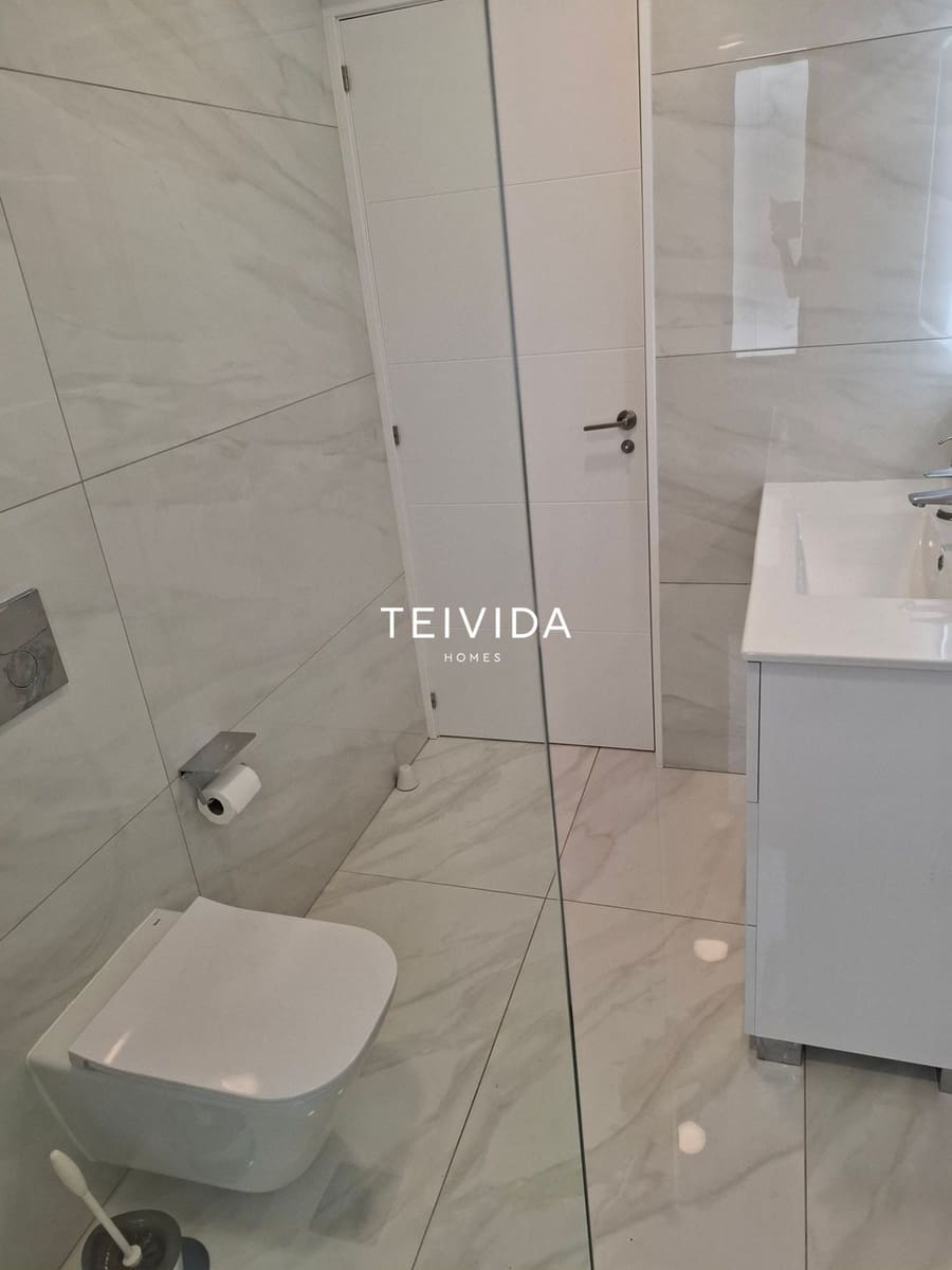 2 sovrum Lägenhet till salu i Playa de las Americas med pool - 498 000 € (Ref: 9898377)