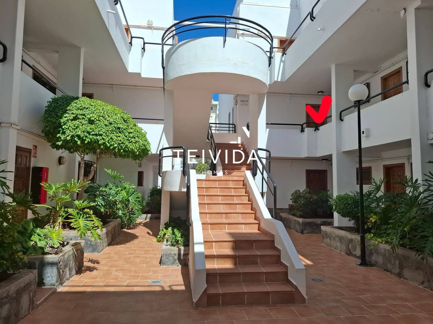 2 sovrum Lägenhet till salu i Playa de las Americas med pool - 498 000 € (Ref: 9898377)