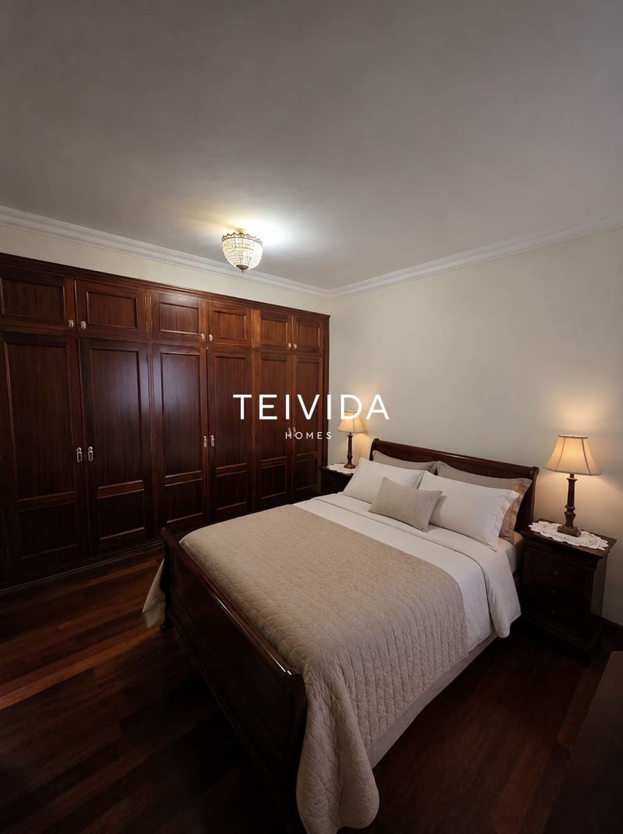 3 bedroom Flat for sale in Puerto de la Cruz - € 450,000 (Ref: 9898378)