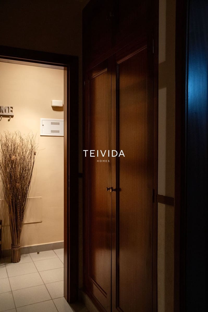 Piso de 3 habitaciones en Guía de Isora en venta con garaje - 320.000 € (Ref: 9898380)