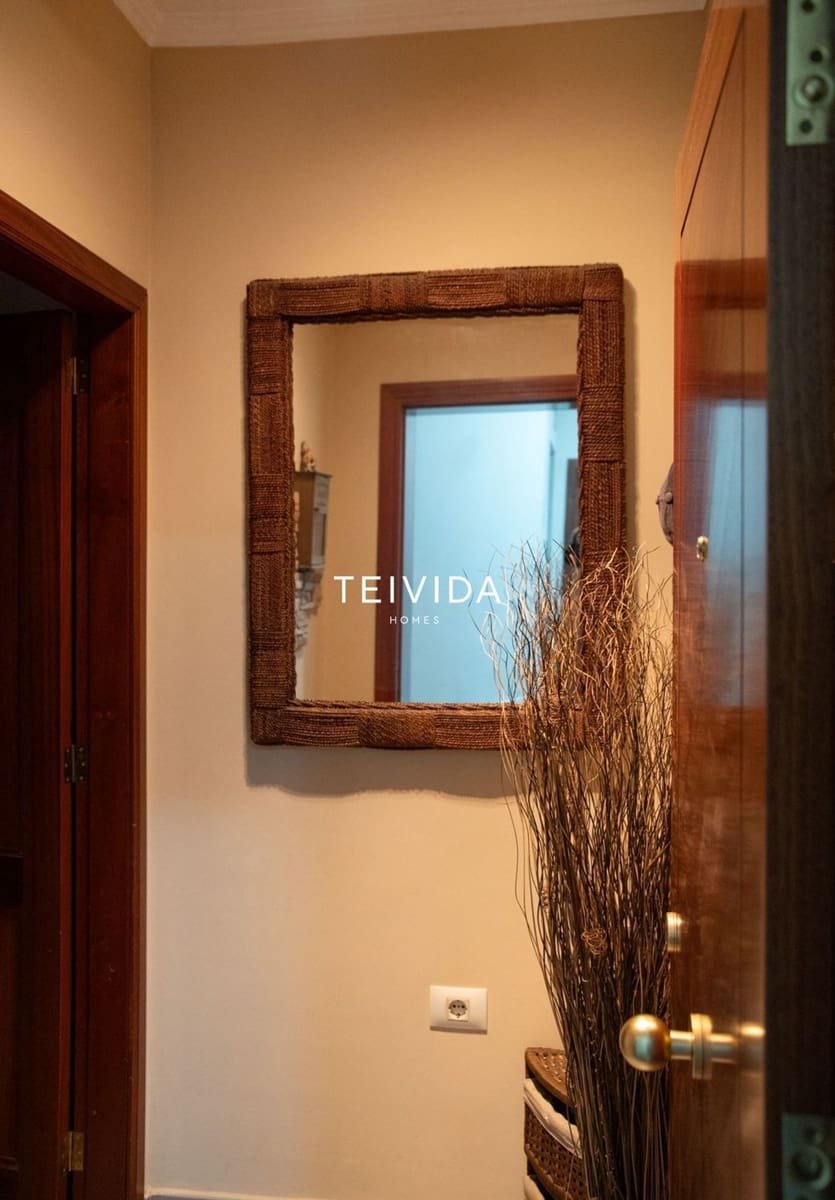 Piso de 3 habitaciones en Guía de Isora en venta con garaje - 320.000 € (Ref: 9898380)