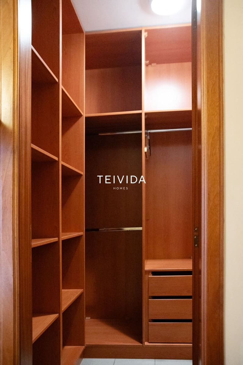 Piso de 3 habitaciones en Guía de Isora en venta con garaje - 320.000 € (Ref: 9898380)