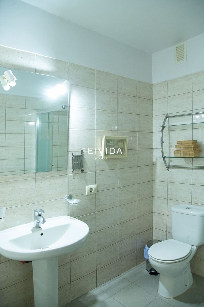 Piso de 3 habitaciones en Guía de Isora en venta con garaje - 320.000 € (Ref: 9898380)