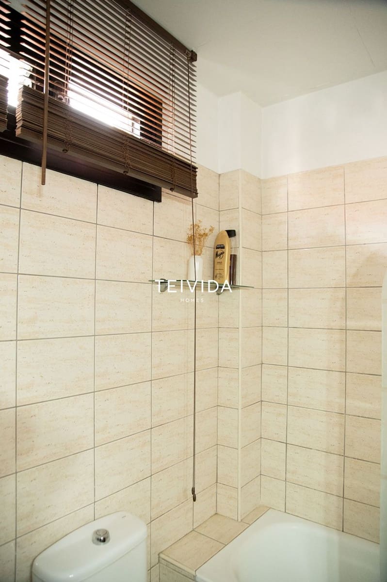 Piso de 3 habitaciones en Guía de Isora en venta con garaje - 320.000 € (Ref: 9898380)