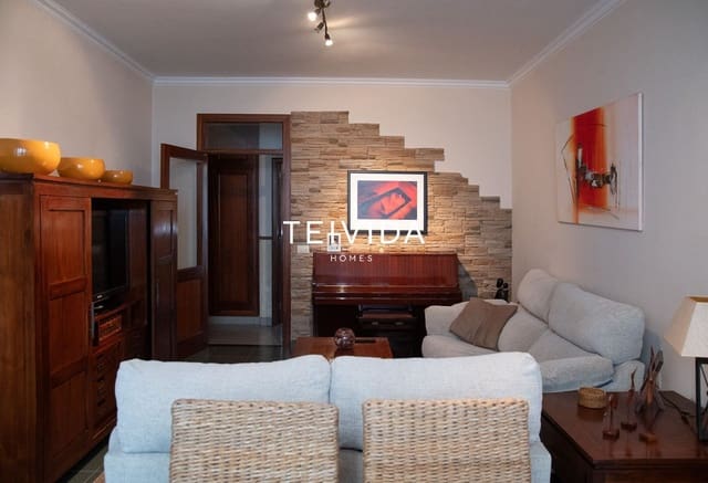 Piso de 3 habitaciones en Guía de Isora en venta con garaje - 320.000 € (Ref: 9898380)