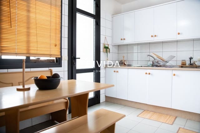 Piso de 3 habitaciones en Guía de Isora en venta con garaje - 320.000 € (Ref: 9898380)