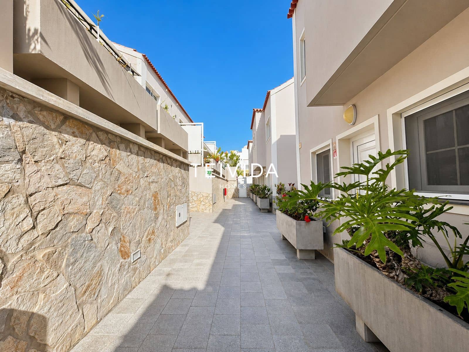 2 Zimmer Haus zu verkaufen in Callao Salvaje mit Pool Garage - 375.000 € (Ref: 9898584)