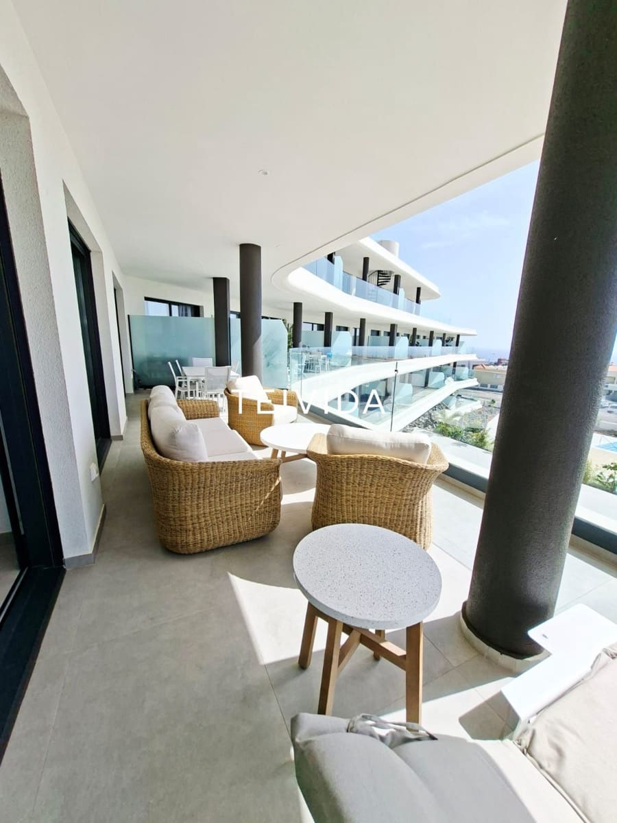 2 quarto Apartamento para arrendar em Costa Adeje com piscina garagem - 2 800 € (Ref: 9924918)