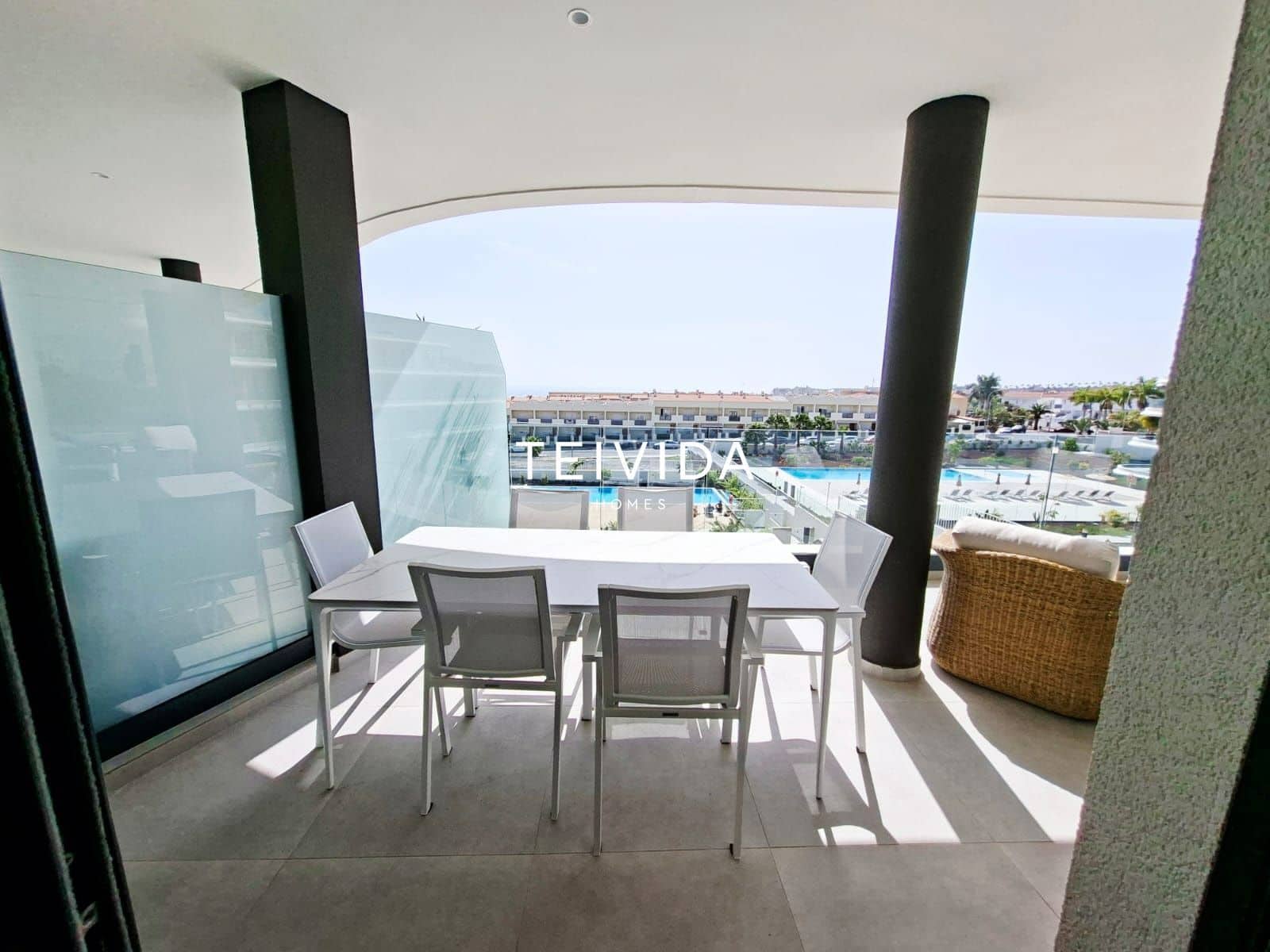 2 quarto Apartamento para arrendar em Costa Adeje com piscina garagem - 2 800 € (Ref: 9924918)