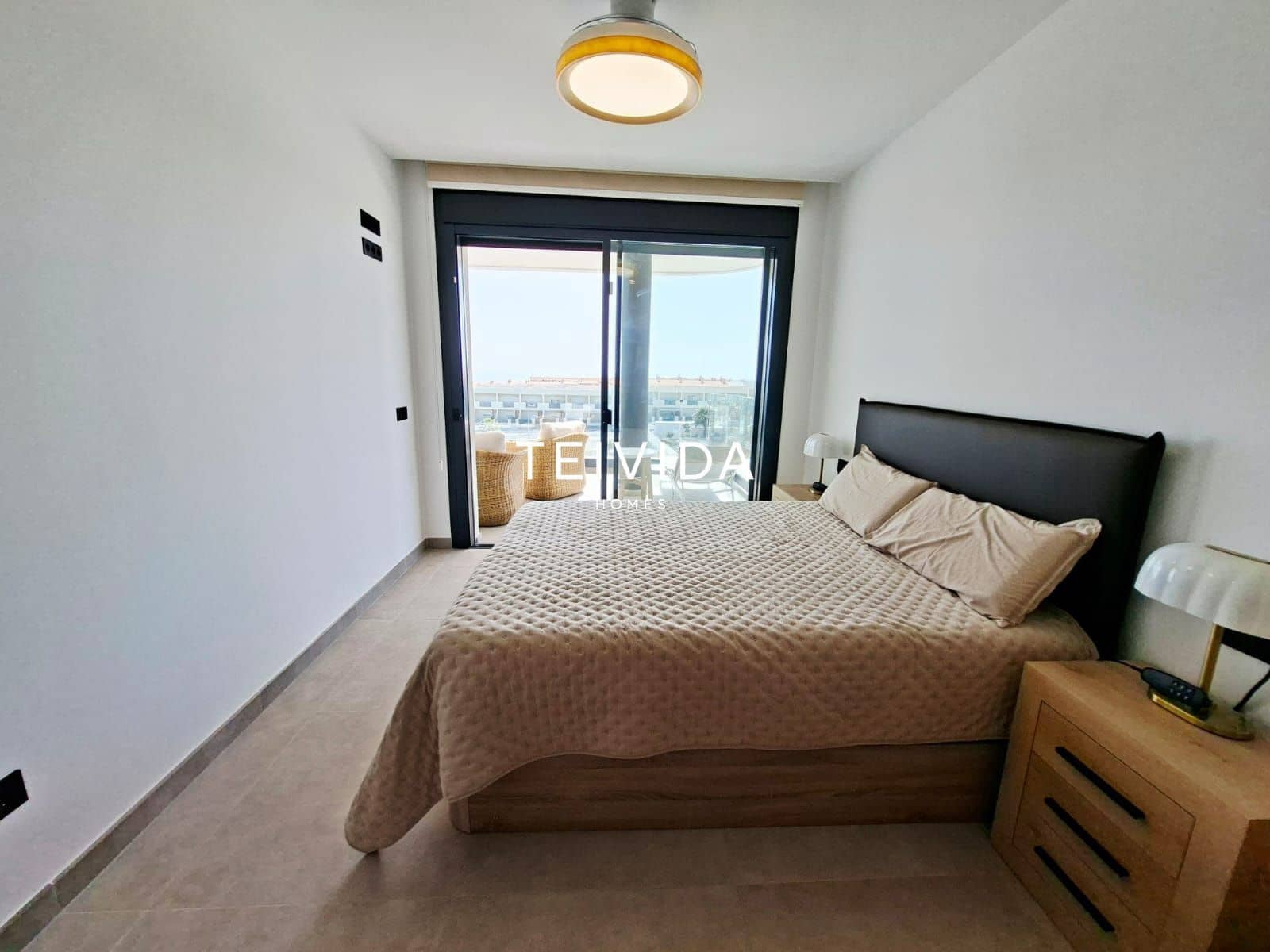 2 quarto Apartamento para arrendar em Costa Adeje com piscina garagem - 2 800 € (Ref: 9924918)