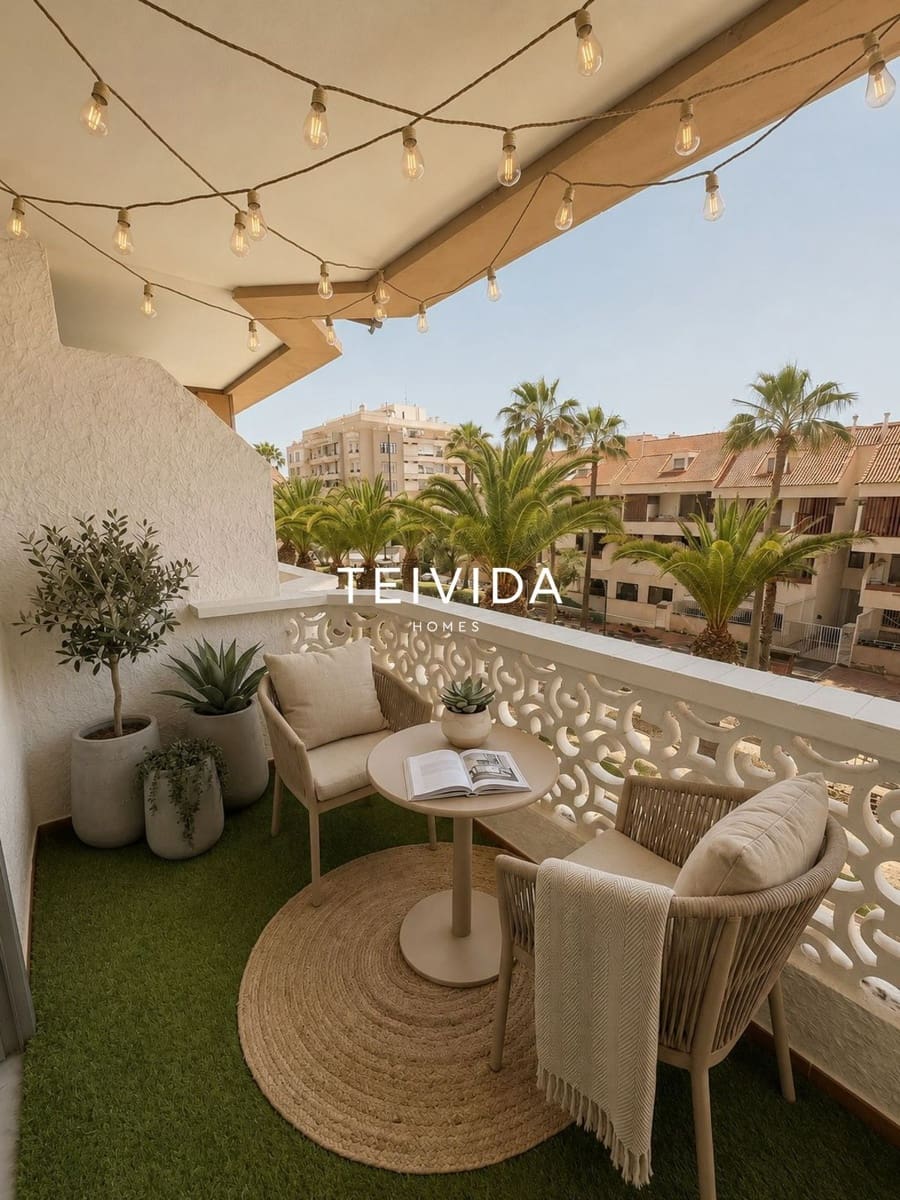 2 quarto Apartamento para arrendar em Playa de las Americas com piscina - 1 700 € (Ref: 9924920)