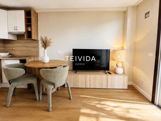 1 bedroom Flat for rent in Playa de las Americas, Arona with pool - € 1,700 (Ref: 9924920)