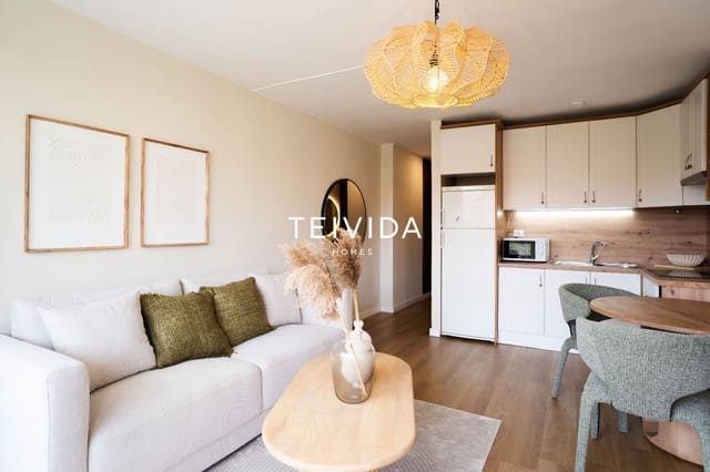 1 soverom Leilighet til leie i Playa de las Americas, Arona med svømmebasseng - € 1 500 (Ref: 9924920)