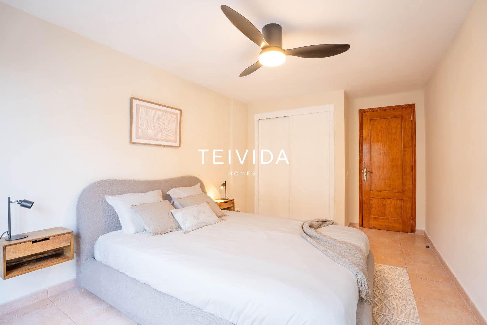2 soverom Leilighet til leie i Los Cristianos med svømmebasseng - € 1 650 (Ref: 9924922)